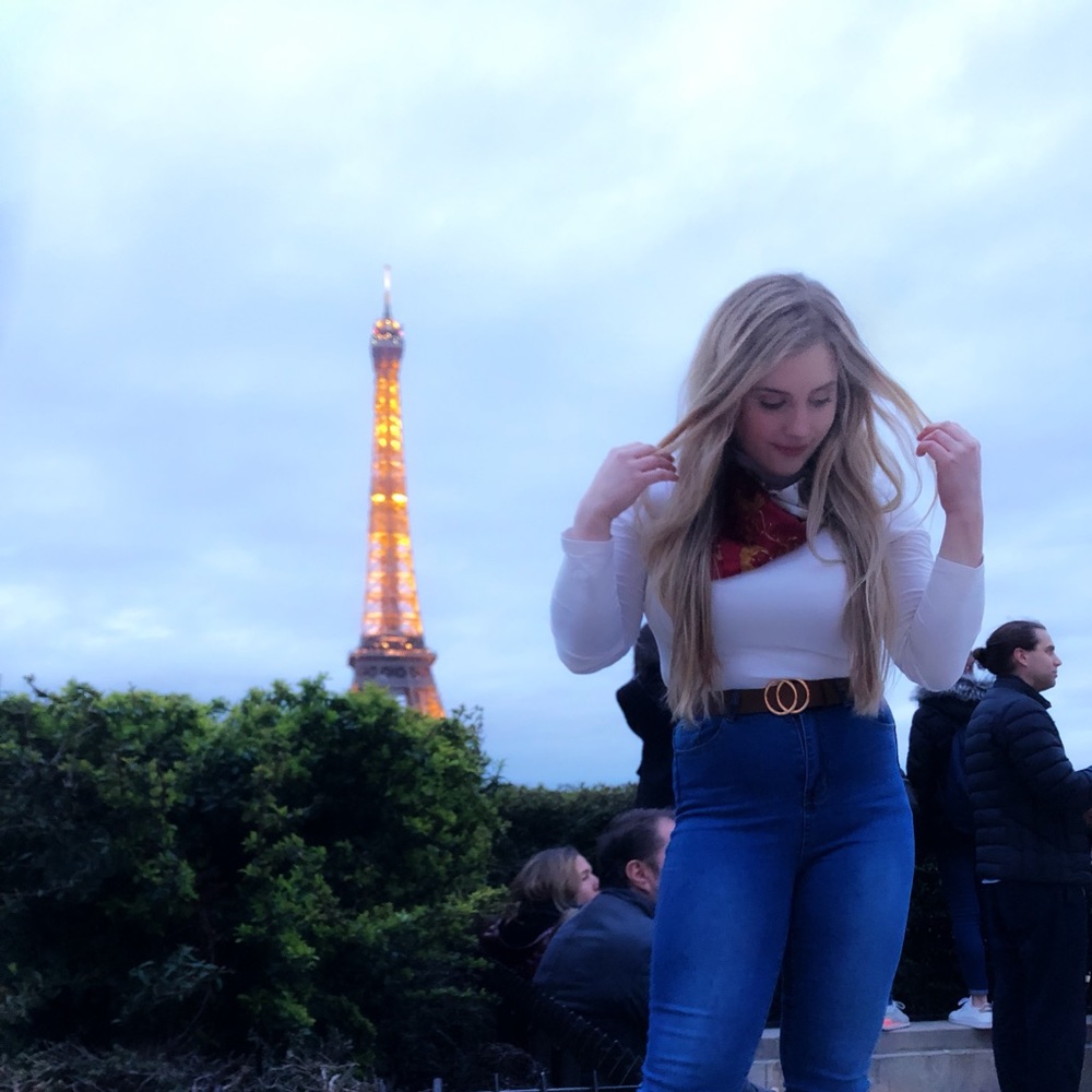 Meet your Posher, Kayla